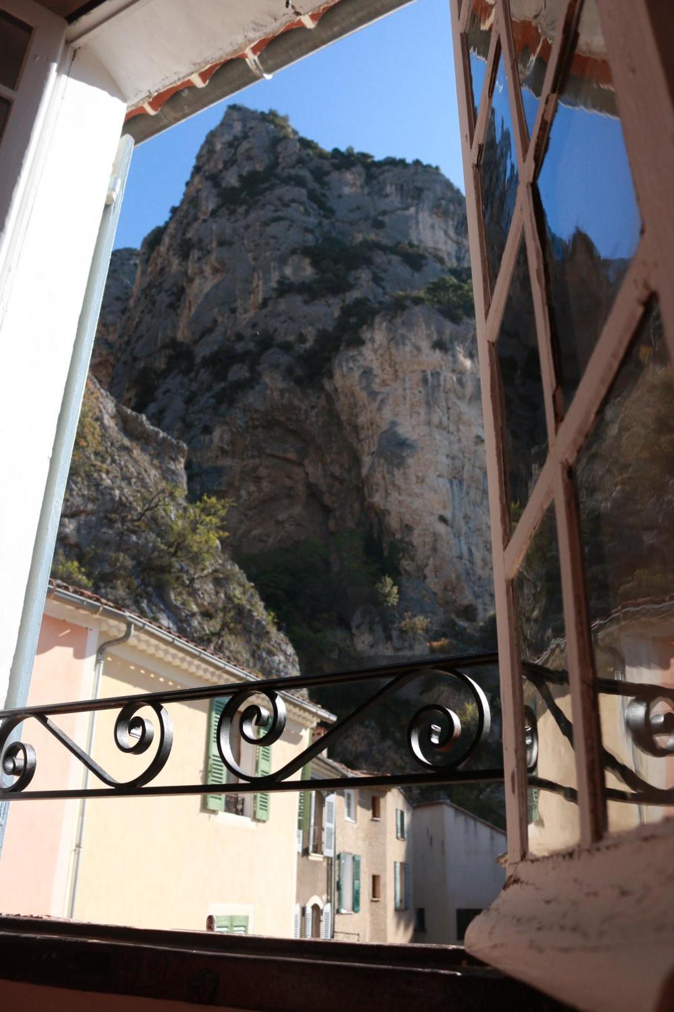 Apartamento La Bonne Etoile - The Good Star Moustiers-Sainte-Marie Habitación foto